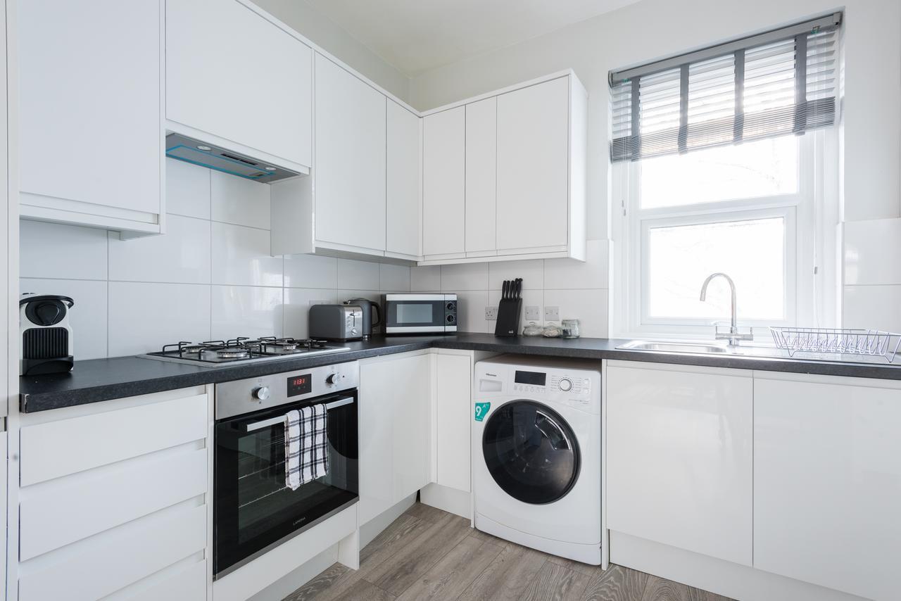 The Euston St Pancras Apartments Лондон Екстериор снимка